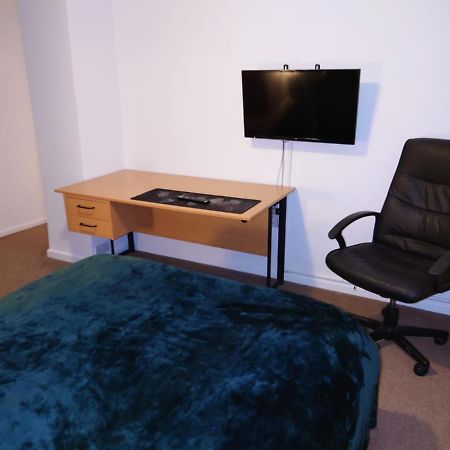 Lovely Rooms In A Quiet Place Of ووكينغ المظهر الخارجي الصورة